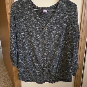 No Boundaries Womens Gray Marbled Buttoned Knot 3/4 Sleeve Blouse Top Size L EX!